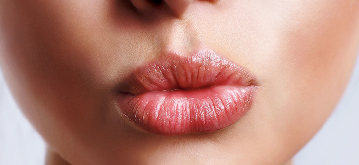 Акварельная техника татуажа губ