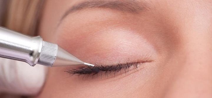 Межресничный татуаж